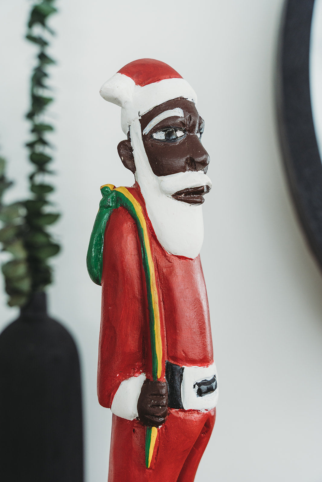 Santa Carving-Ghana 15 inch